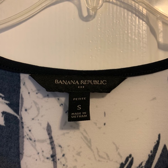 Banana Rep dress - Picture 2 of 3